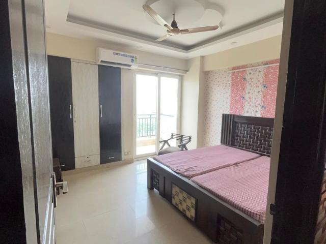 Flat for rent in Noida, Gautam Buddha Nagar