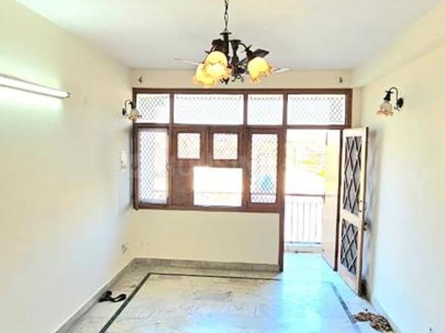 Flat for rent in South West Delhi, Deri