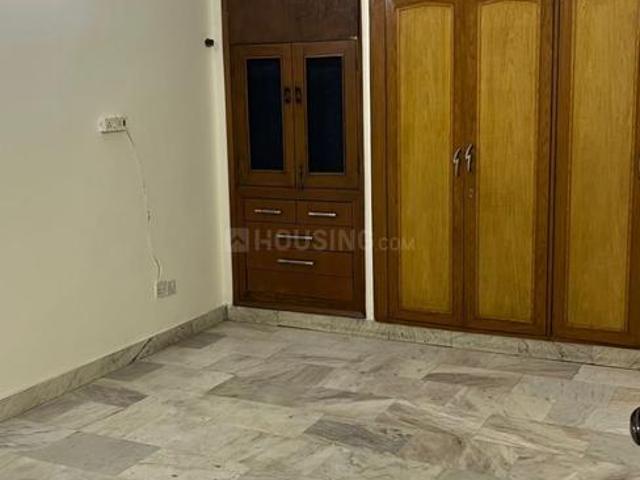 Flat for rent in South West Delhi, Deri