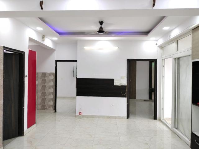 Flat for rent in South West Delhi, Deri