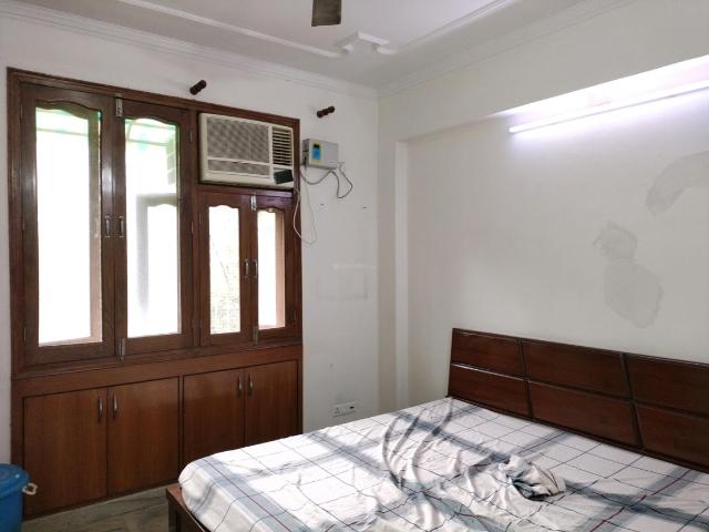Flat for rent in South West Delhi, Deri