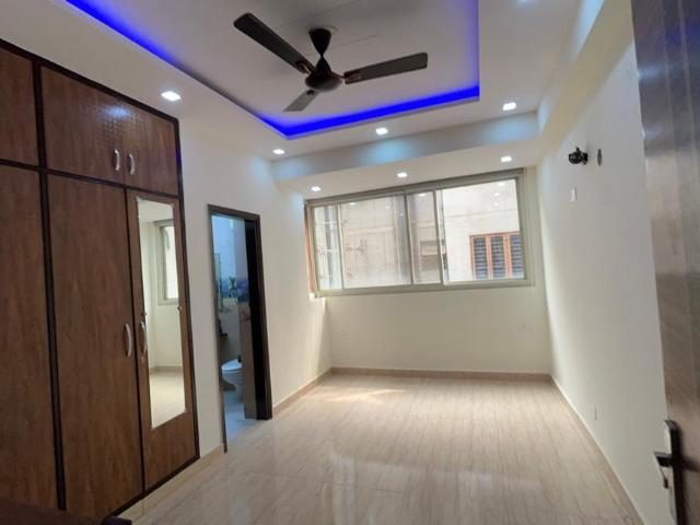Flat for rent in South West Delhi, Deri