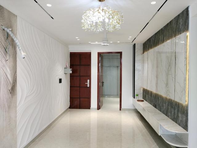 Flat for sale in South West Delhi, Deri