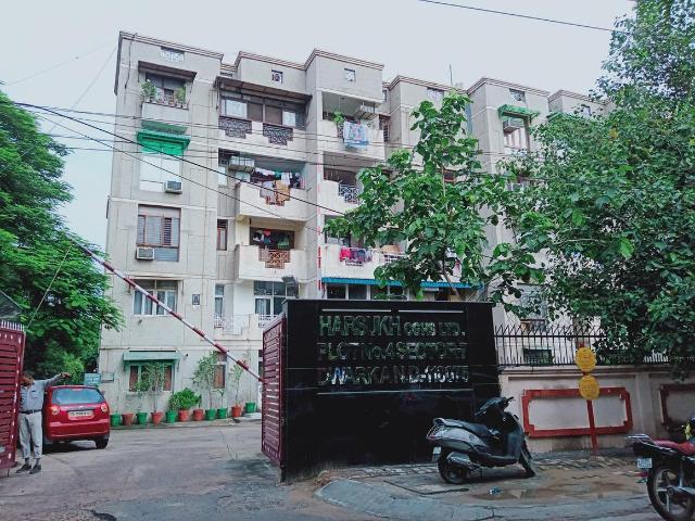 Flat for sale in South West Delhi, Deri
