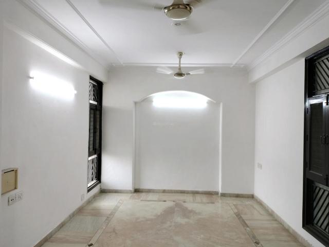 Flat for sale in South West Delhi, Deri