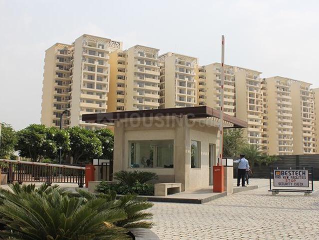 Flat for rent in Hariana