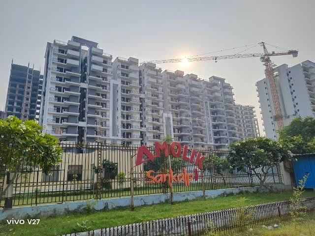 Flat for sale in Hariana
