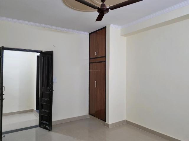 Flat for rent in Deri