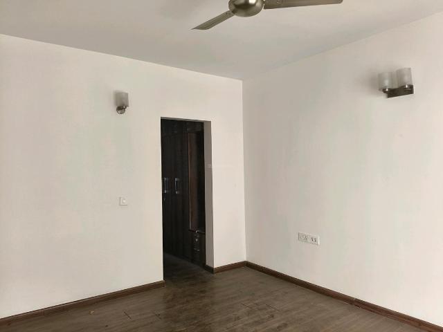 Flat for sale in Hariana