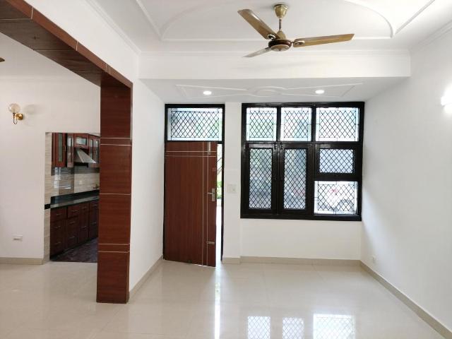 Flat for sale in South West Delhi, Deri