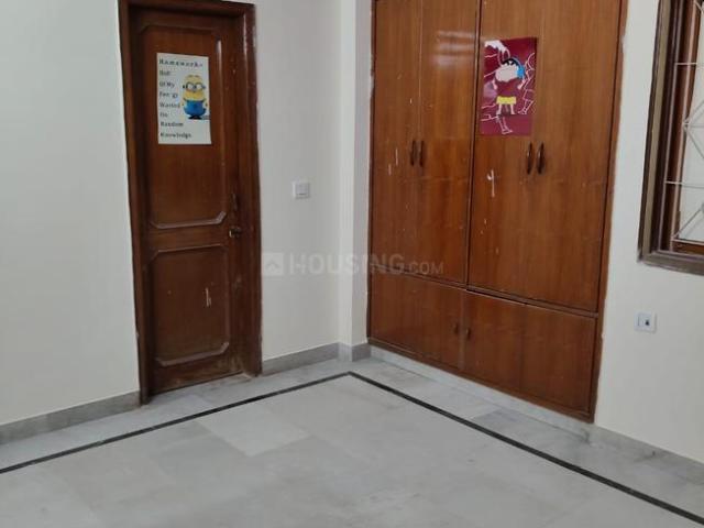 Flat for sale in Delhi