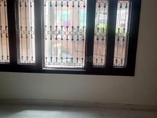 Flat for sale in North Delhi, Deri