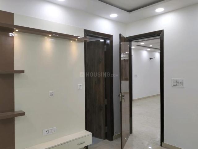 Flat for sale in North West Delhi, Deri