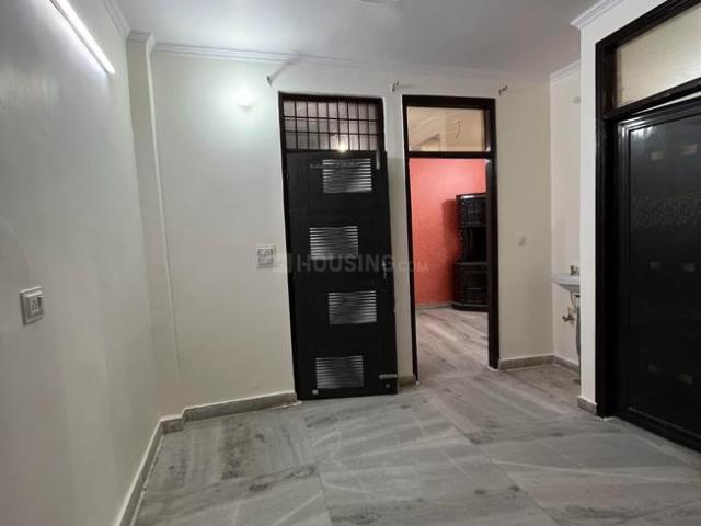 Flat for sale in North Delhi, Deri