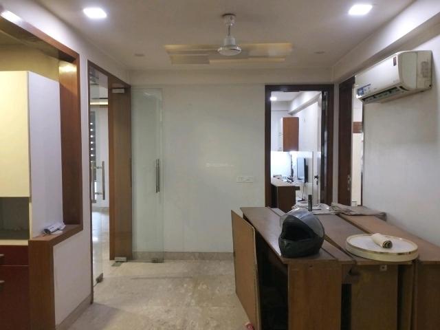 Flat for sale in North Delhi, Deri