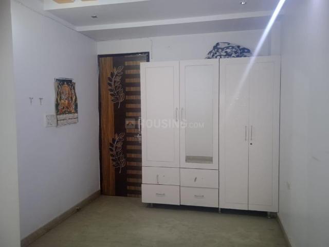 Flat for sale in North Delhi, Deri