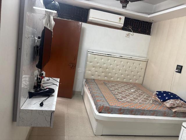 Flat for sale in North West Delhi, Deri