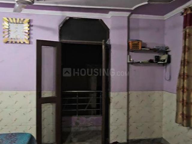 Flat for sale in North East Delhi, Deri
