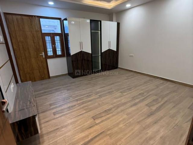 Flat for sale in North East Delhi, Deri