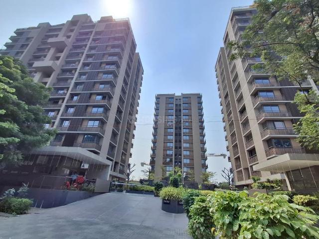 Flat for rent in Ahmedabad, Gujarat