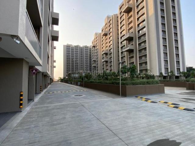 Flat for sale in Ahmedabad, Gujarat