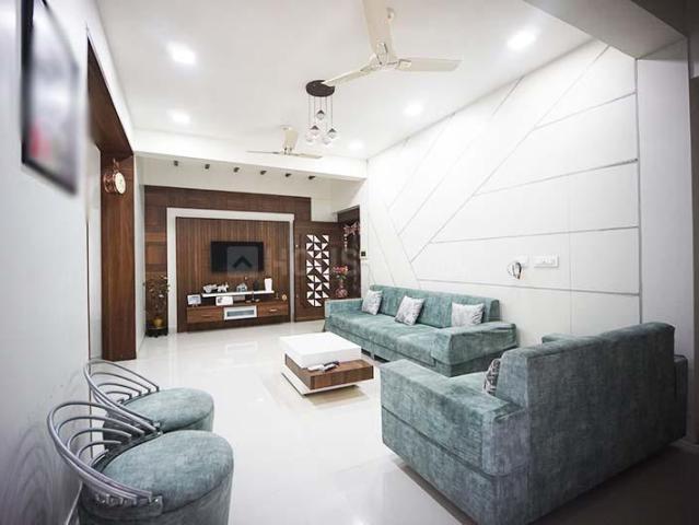 Flat for sale in Sola, ઓગણજ