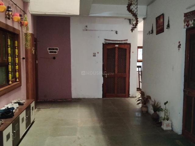 Flat for rent in Madya