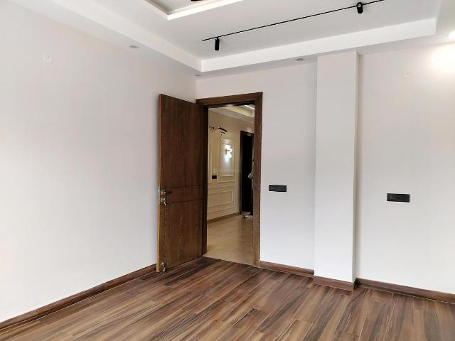 Flat for rent in Hariana