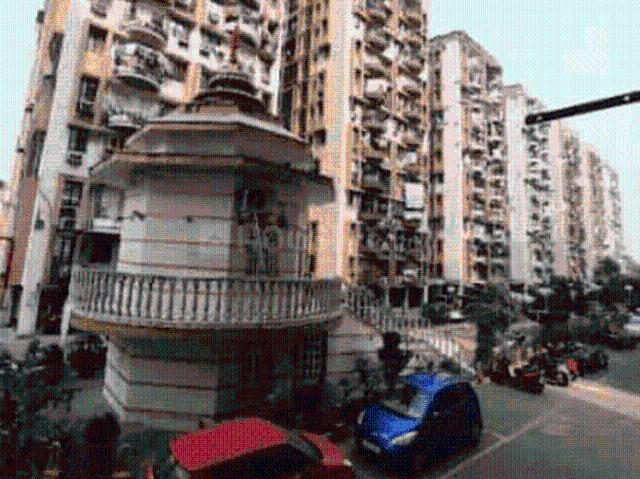 Flat for sale in Tangra North, Kolkata
