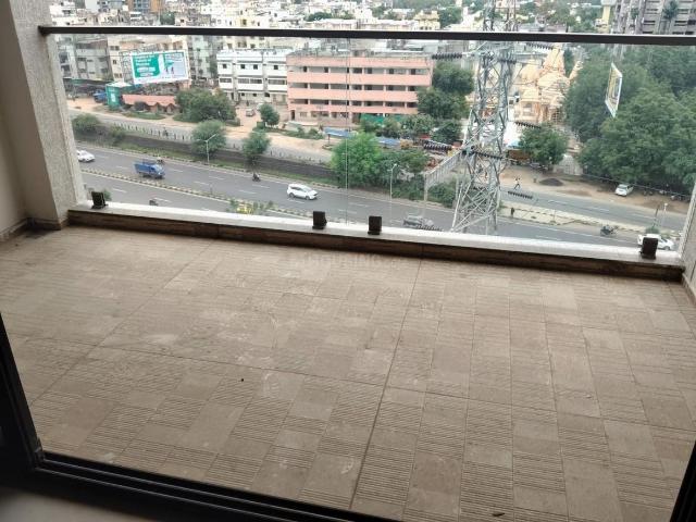 Flat for rent in Bodakdev, Ahmedabad
