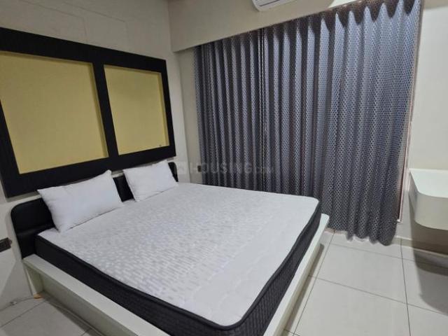 Flat for rent in Bodakdev, Ahmedabad
