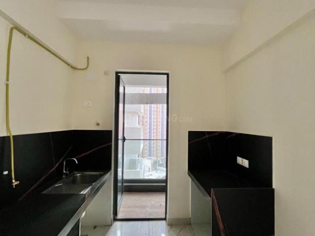 Flat for rent in Naupada, Thane