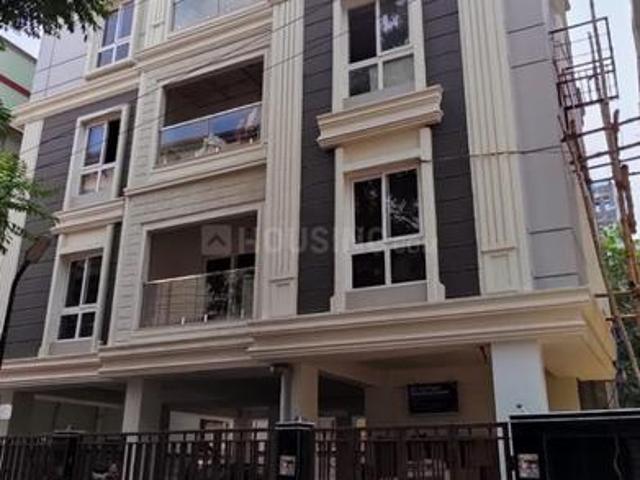 Flat for sale in Tollygunge, Kolkata