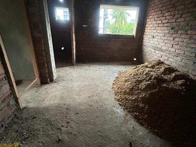 Flat for sale in Tollygunge, Kolkata