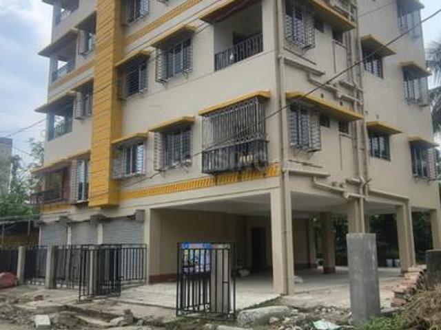 Flat for sale in Tollygunge, Kolkata
