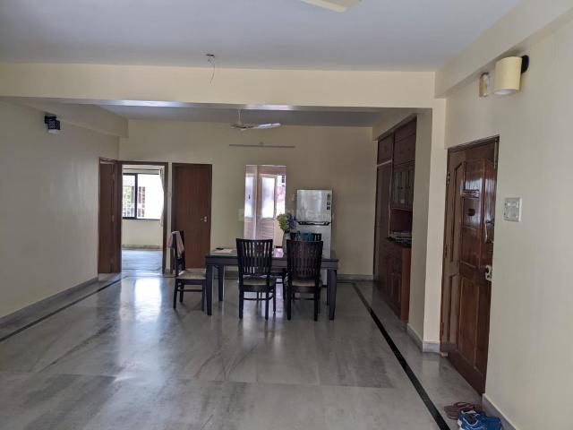 Flat for sale in Tollygunge, Kolkata