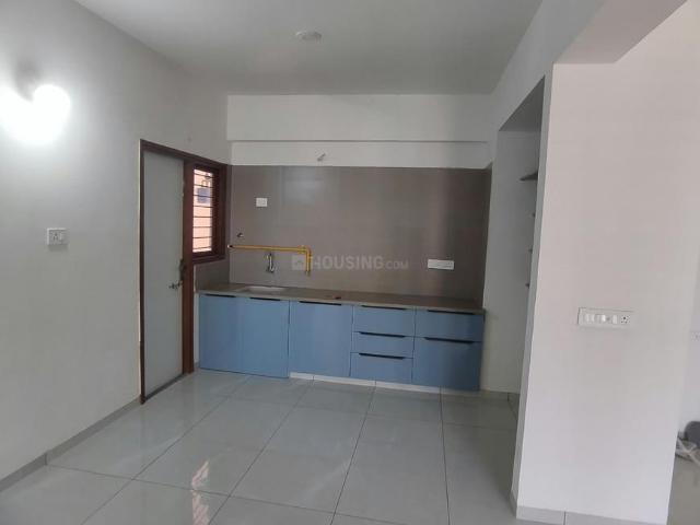 Flat for rent in Tragad, Ahmedabad
