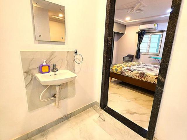 Flat for sale in Survey Colony, Hyderabad