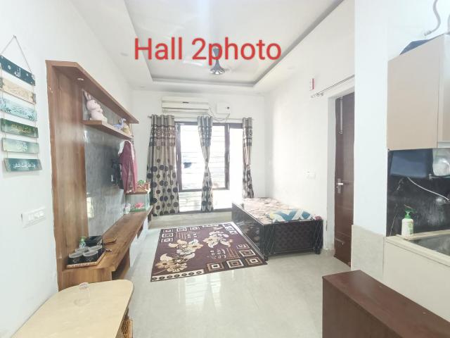 Flat for rent in Zirakpur, Punjab