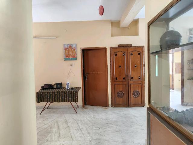 Flat for sale in Kodambakkam, Tamil Nadu