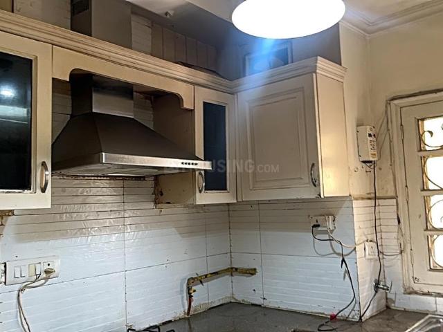 Flat for rent in South Delhi, Deri