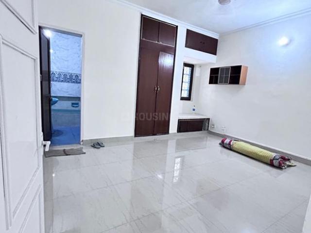 Flat for rent in Deri