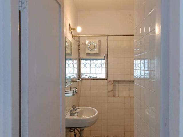 Flat for rent in South Delhi, Deri