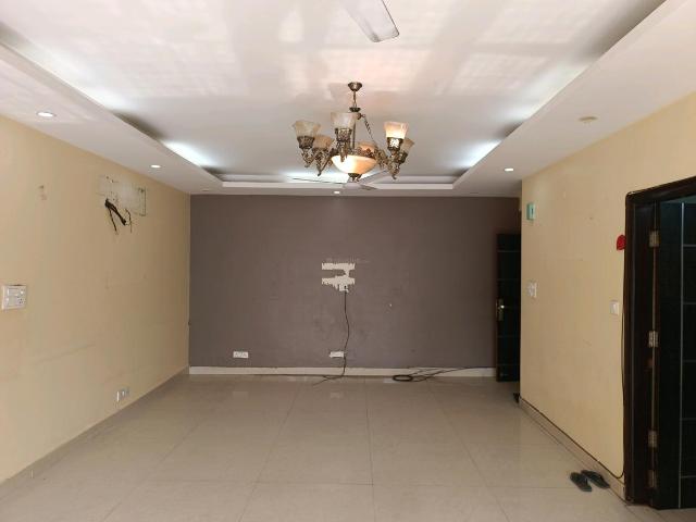 Flat for rent in Deri