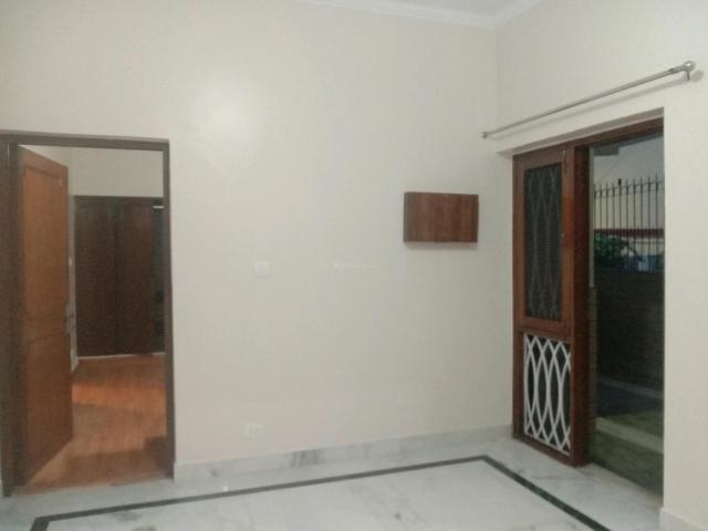 Flat for rent in Mehrauli, Delhi