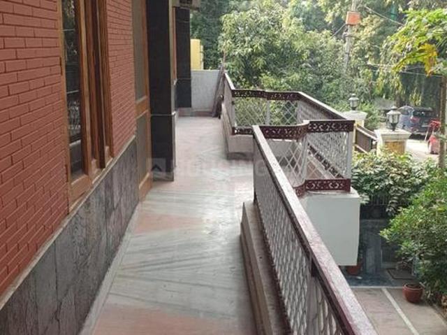 Flat for rent in Deri