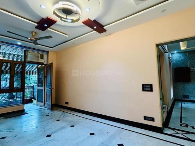 Flat for rent in Deri