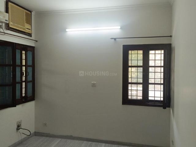 Flat for rent in South Delhi, Deri
