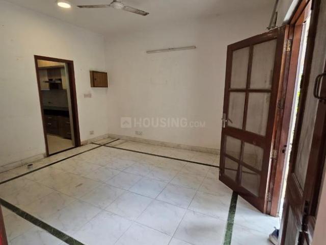 Flat for rent in Deri
