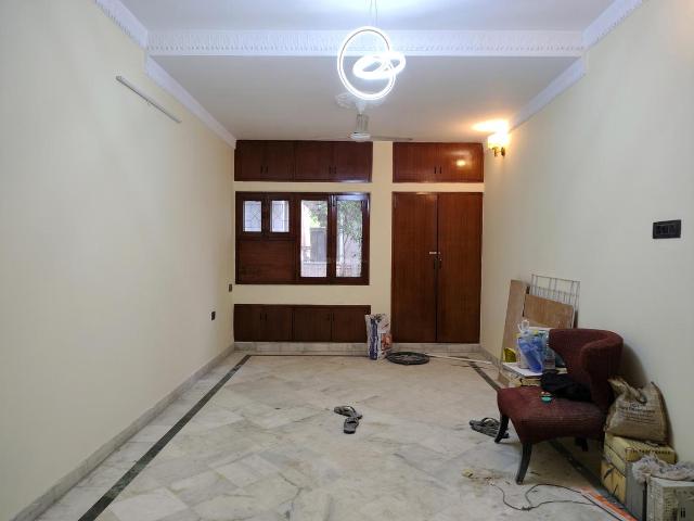 Flat for rent in Deri